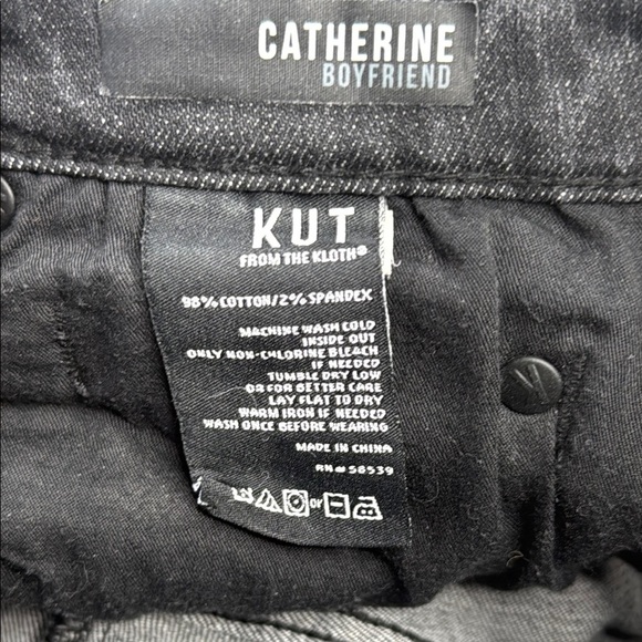 Kut from the Kloth | Catherine Boyfriend Jeans, Size 0 - Picture 7 of 10